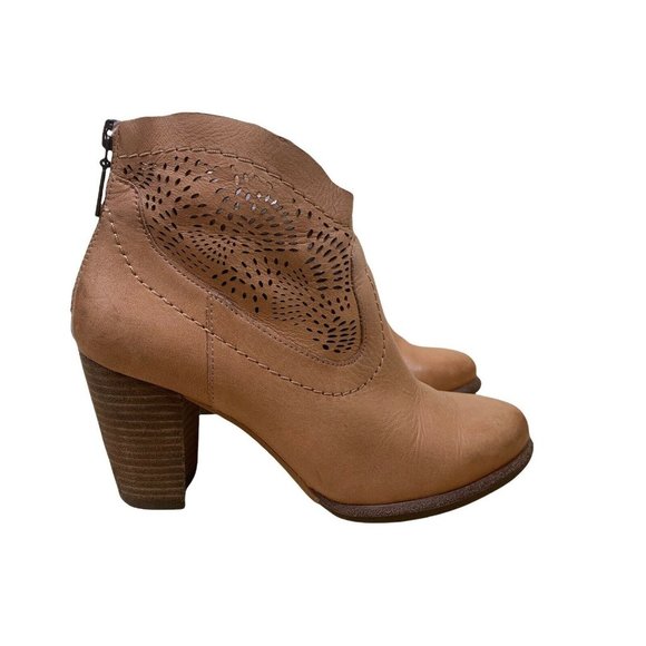 Ugg Charlotte Seaweed Perf Booties Brown Leather Laser Cut Zip US 6 EU37  AU 5.5 - Picture 2 of 11